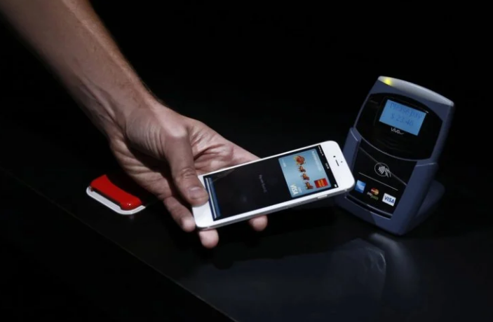 Apple запретила использовать карты «Мир» в Apple Pay с 24 марта 2022. В чем причина, как платить? Можно ли привязать карту МИР к Apple Pay сейчас
