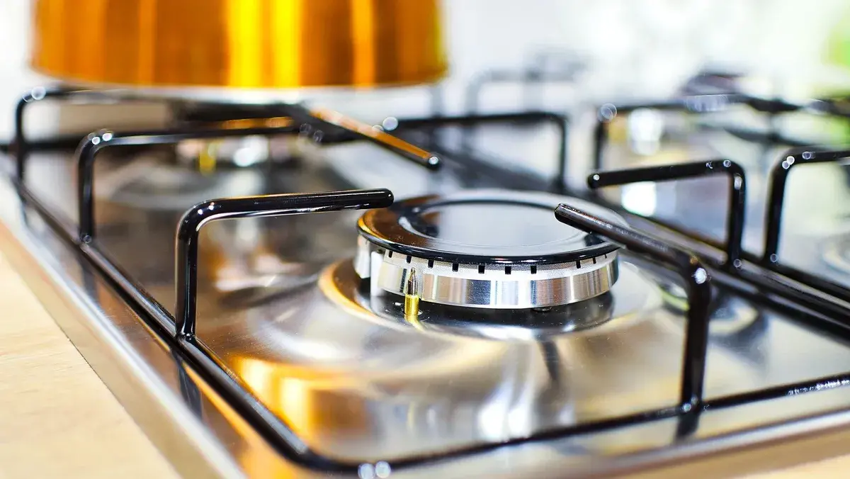 Путин перекрыл «недружественным странам» газ за рубли. С 1 апреля все переходят на рубли или контракт приостановят, разбираем Указ президента России