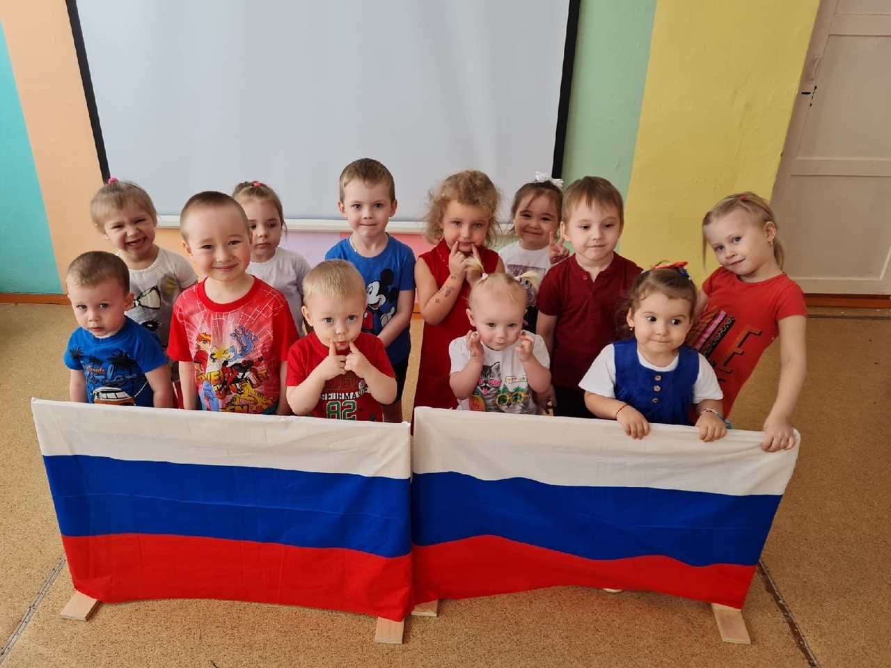 #Тюменская область Ялуторовский район Хохловский детский сад Зёрнышко Ребята из младшей группы Хохловского детского сада присоединились к акции 