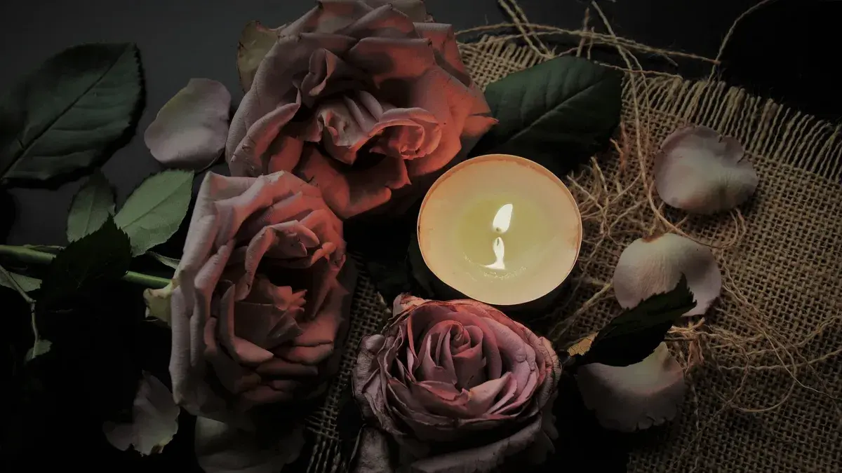 Что нельзя делать на похороны: правила поведения в день прощания с умершим для близких и дальних родственников