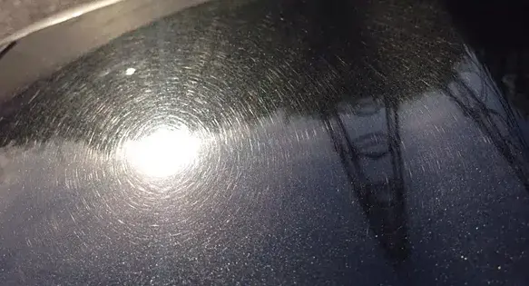 Распространённая ошибка автовладельцев, из-за которой ЛКП покрывается «паутинкой».