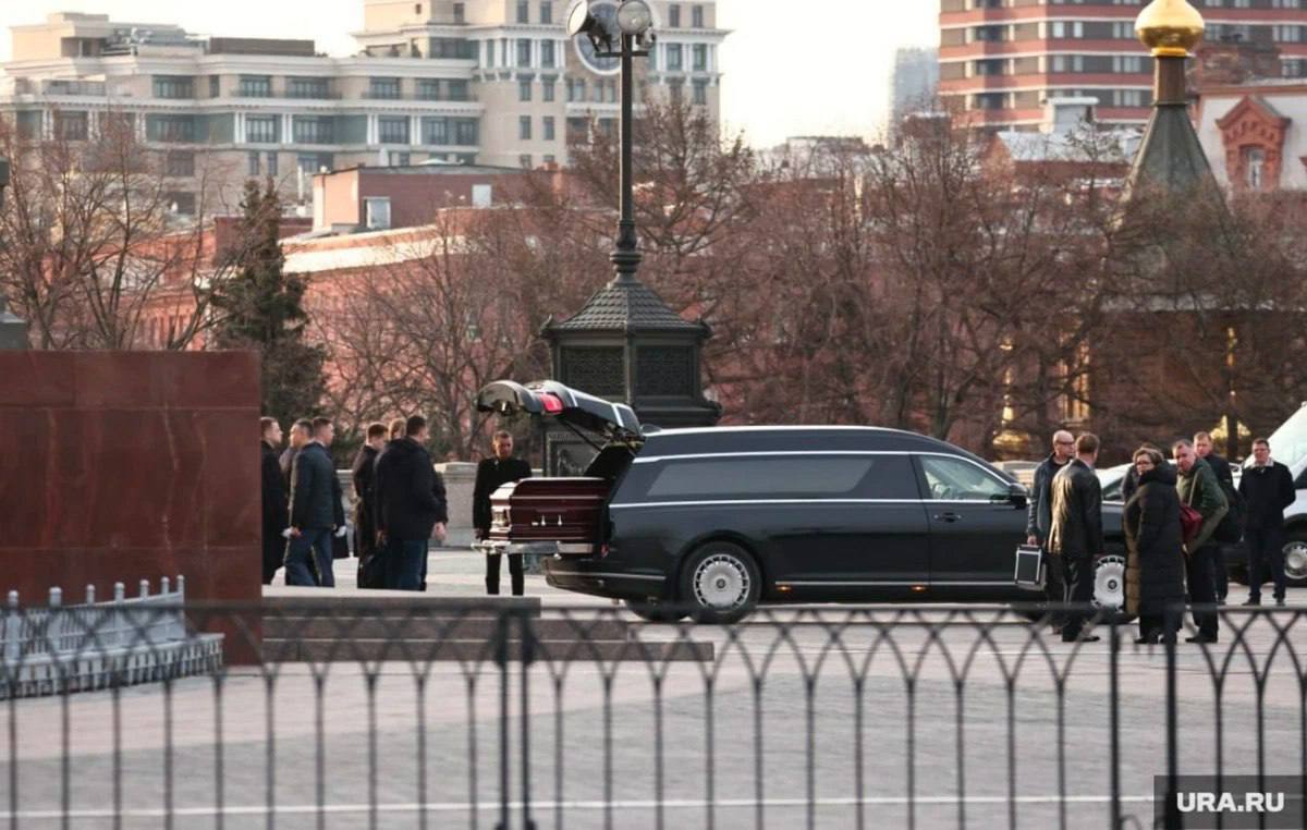 Жириновского похоронили на Новодевичьем кладбище