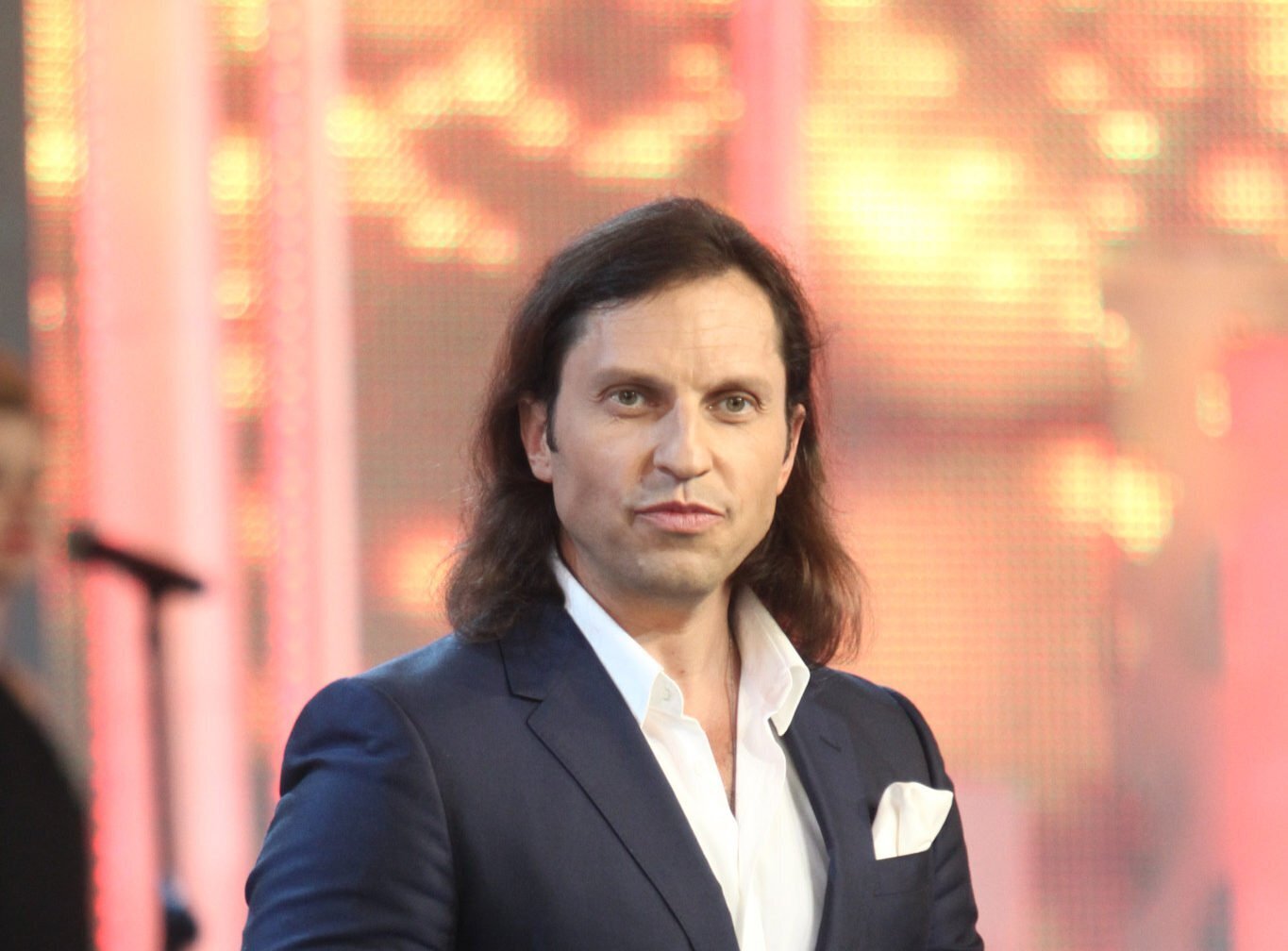 Знаете, шоумен Александр Ревва родился в Донецке и всё ,больше сказать нечего....