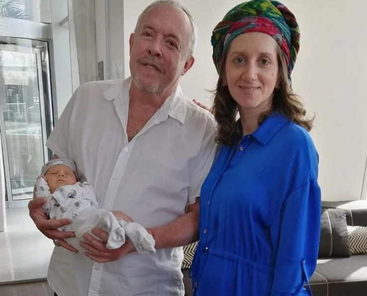 Показатели 10 из 10, аппетит хороший, голос громкий: У 68-летнего Андрея Макаревича родился сын в Израиле