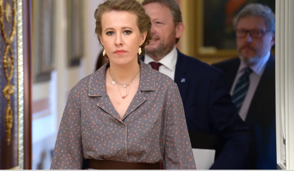 Телеведущая и экс-кандидат в президенты Ксения Собчак продала элитную квартиру в центре Москвы почти за миллиард рублей