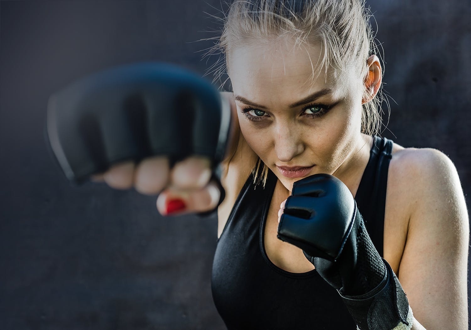 Поддерживаете ли Вы расширение пределов необходимой обороны в уголовном праве?