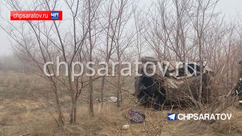 Два человека погибли и один пострадал в ДТП в Ершовском районе