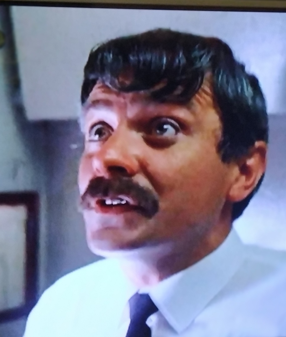 Герою какого фильма принадлежит фраза: "сто грамм не стоп-кран, дёрнешь не остановишся"?