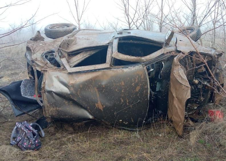 В съехавшем с дороги "Датсуне" погибли два человека