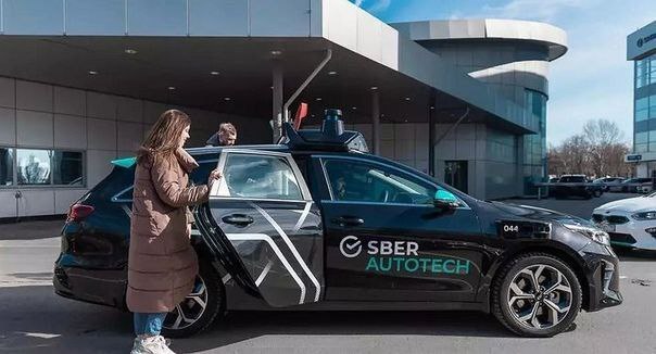 В Москве работает беспилотное такси.