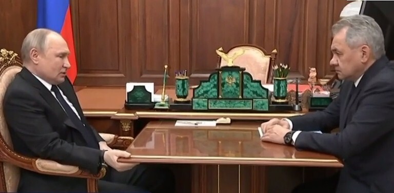 Путин приказал завод "Азовсталь" не штурмовать.Отличившихся героев представить к наградам!