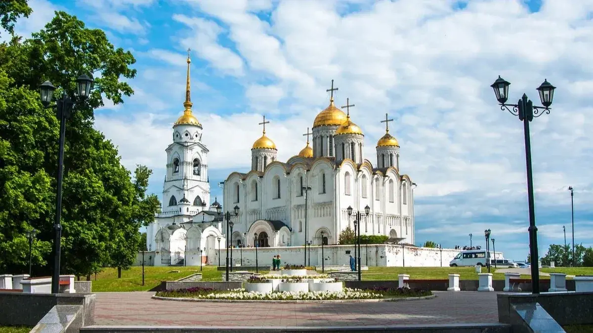 Страстная пятница-2022: Можно ли 22 апреля работать на огороде, посещать кладбище, убираться.Традиции и приметы