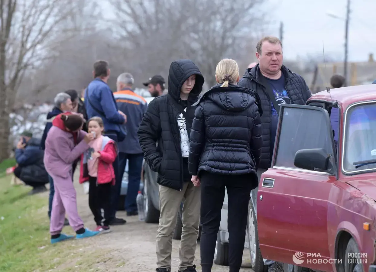 Эвакуация 79 мирных жителей из Мариуполя