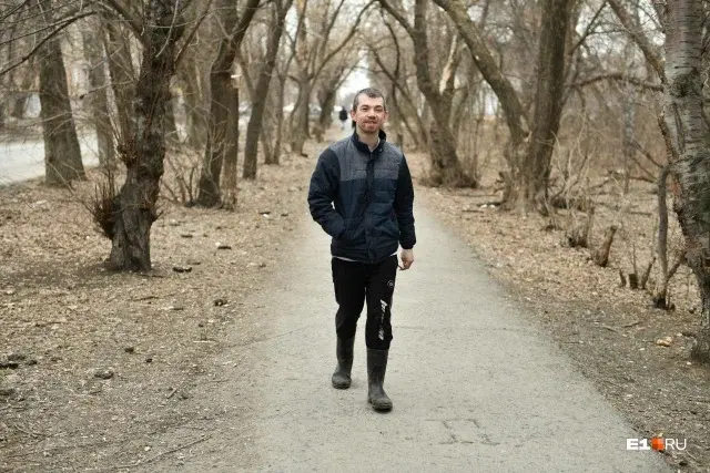 Живёт такой парень.. добрый, отзывчивый и работящий.