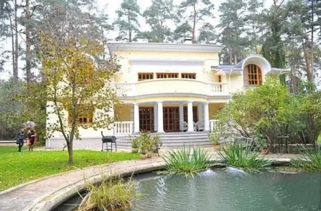 Кто нас учит патриотизму. Часть 1.