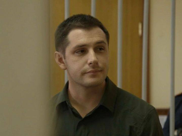 МИД РФ сообщило, что российский летчик Константин Ярошенко (на фото слева), вернулся на Родину.