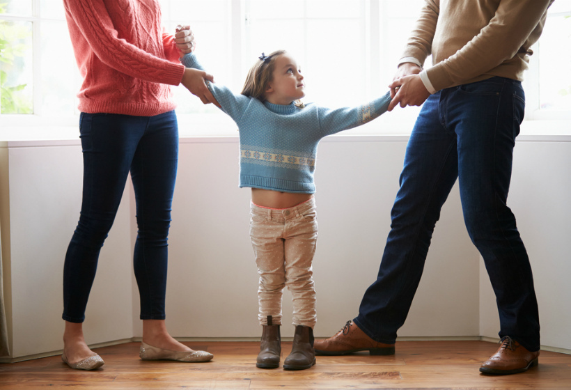 Может ли папа забрать ребенка у мамы?