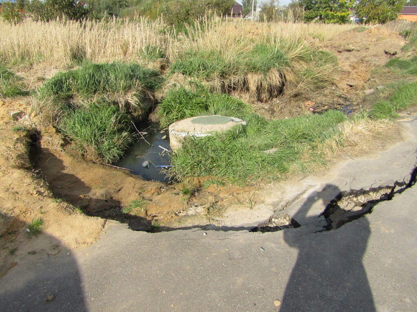 Чьи в доме трубы-2. Что важно знать в России собственнику квартиры об ответственности управляющих компаний. Что грозит УК со стороны застройщиков