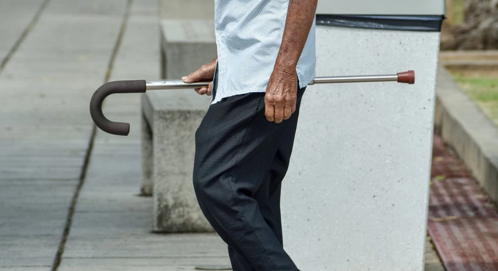 Болезнь Паркинсона объявляет о себе задолго до начала: вы должны обратить внимание на эти предупреждающие знаки