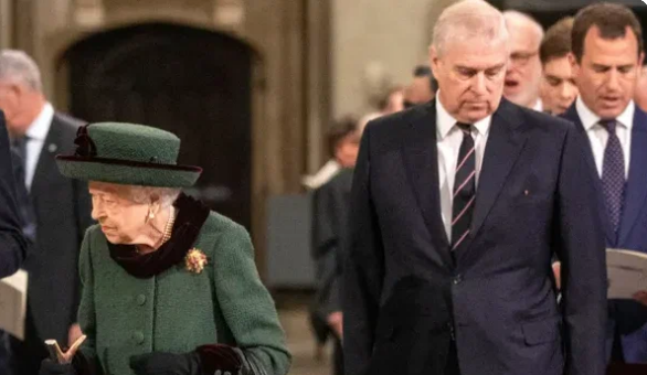 Принца Эндрю считают незаконнорожденным сыном королевы Елизаветты 2