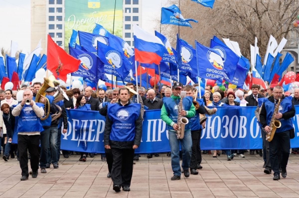 Имеем ли мы право на собрания, митинги и демонстрации, шествия и пикетирование? Или нас дружно прокатят в автозаке?