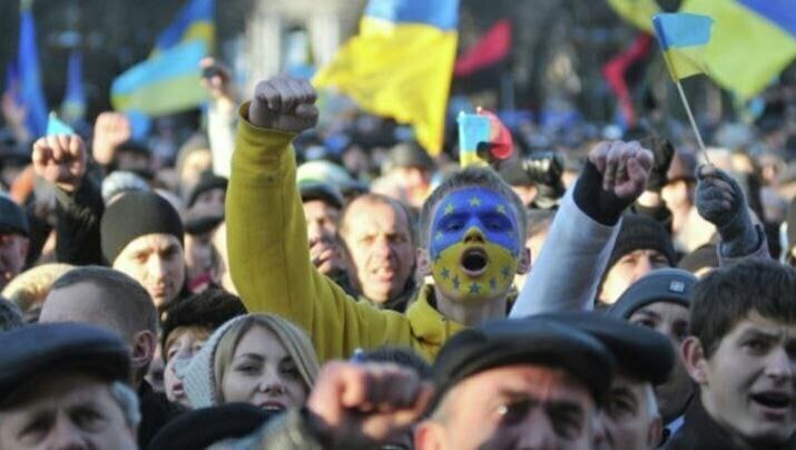 Украинские беженцы готовят коллективный иск против главы МВД Великобритании