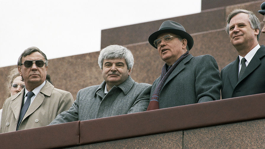 Сорванный первомай: как традиционная демонстрация превратилась в первый в истории СССР митинг оппозиции