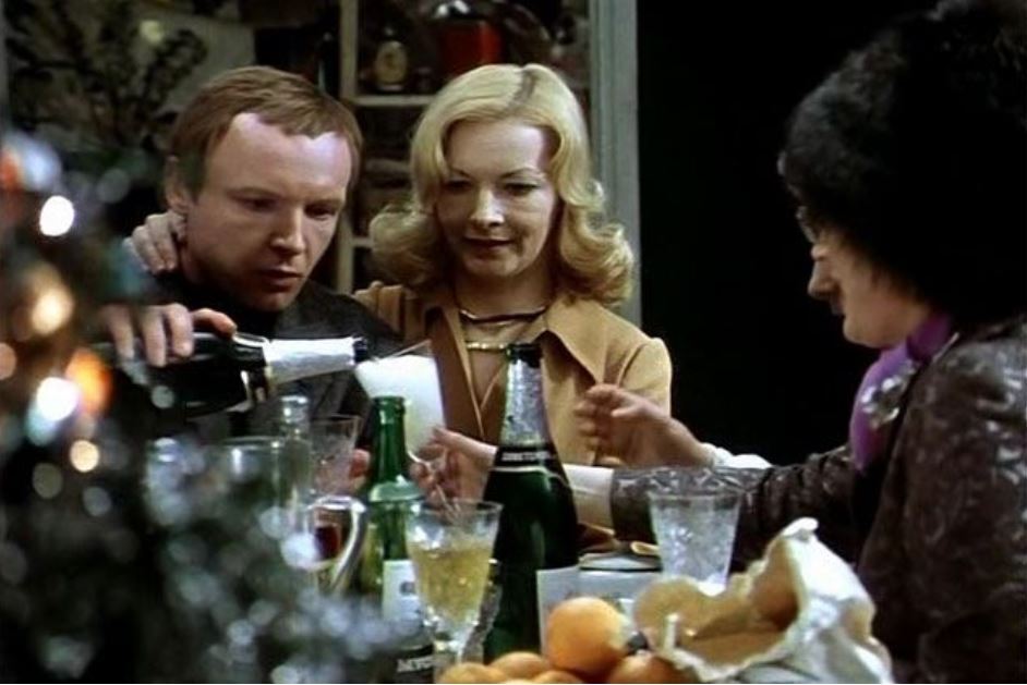 Какой кадр лишний?