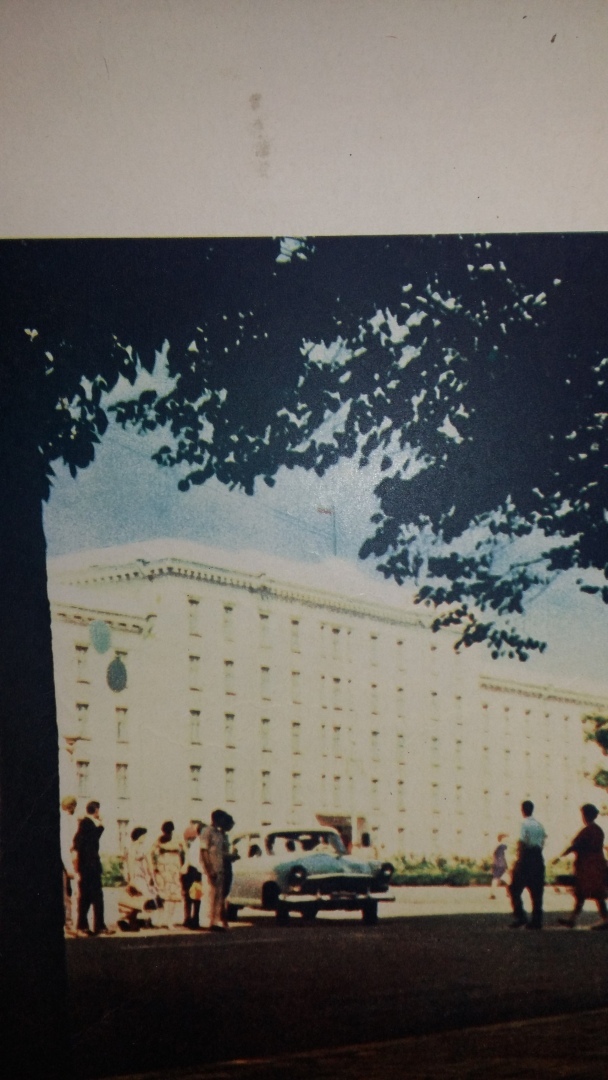 Кубань, 1966 год, старые фото. Для кого-то волнительно, а для кого – интересно. Летающая "галоша" опрыскивает сады!