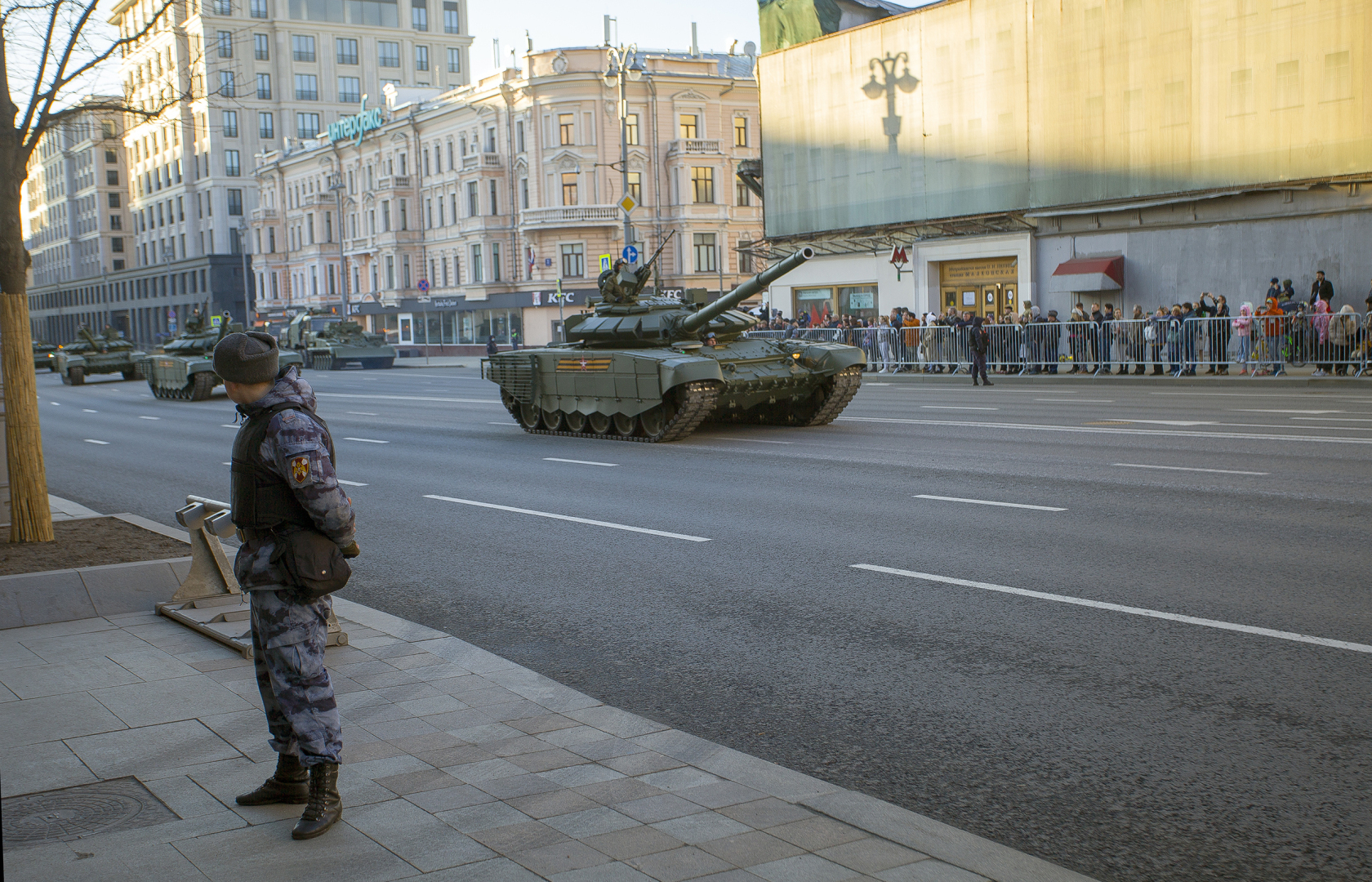 Военная техника на Тверской. Фотографии с репетиции дня Победы