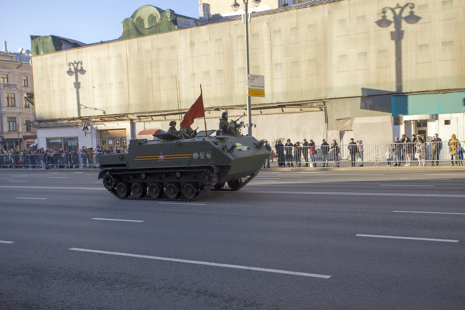 Военная техника на Тверской. Фотографии с репетиции дня Победы