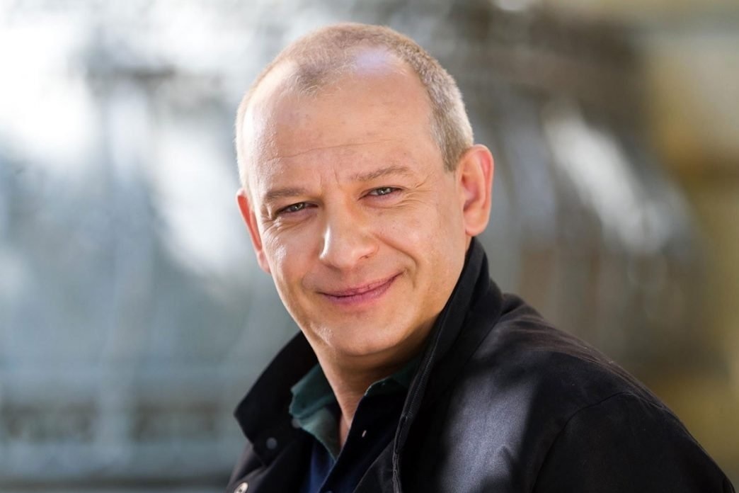 "Наступили на стакан": актёры российского кино, чью карьеру сломал алкоголь