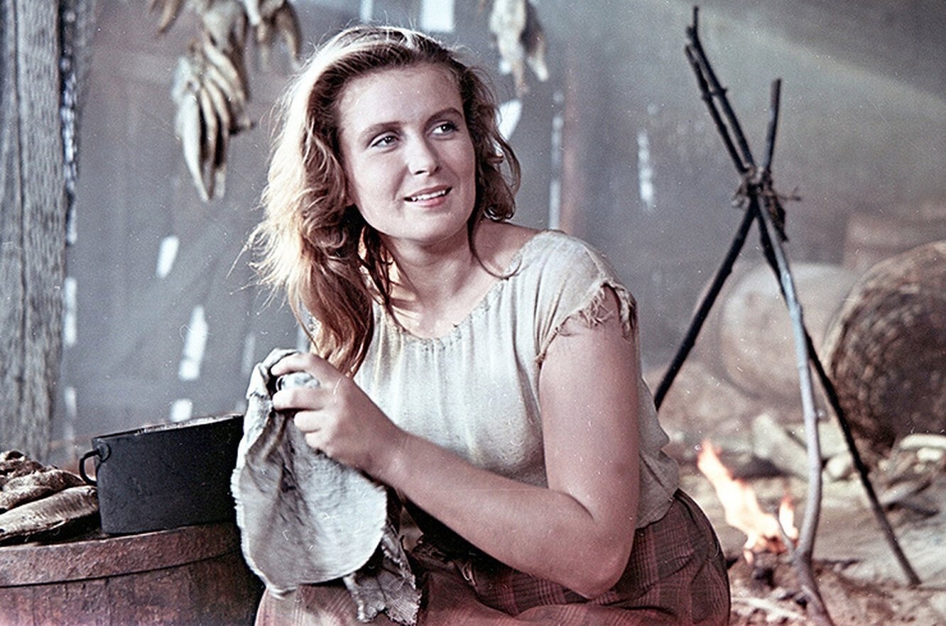 "Наступили на стакан": актёры российского кино, чью карьеру сломал алкоголь