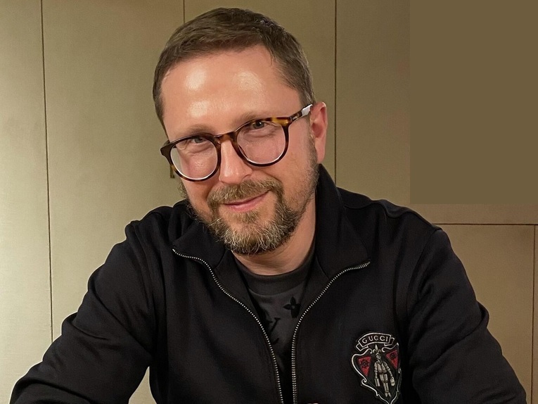 Анатолий Шарий кто это?