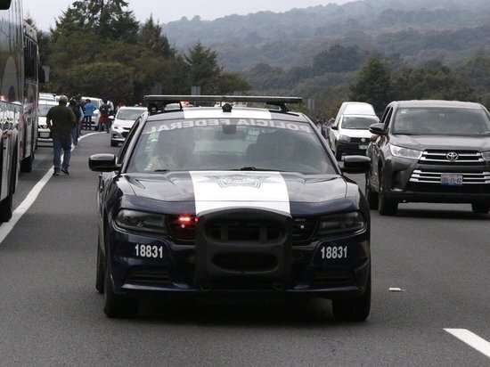 Шесть человек пострадали и один погиб при стрельбе на курорте в Мексике