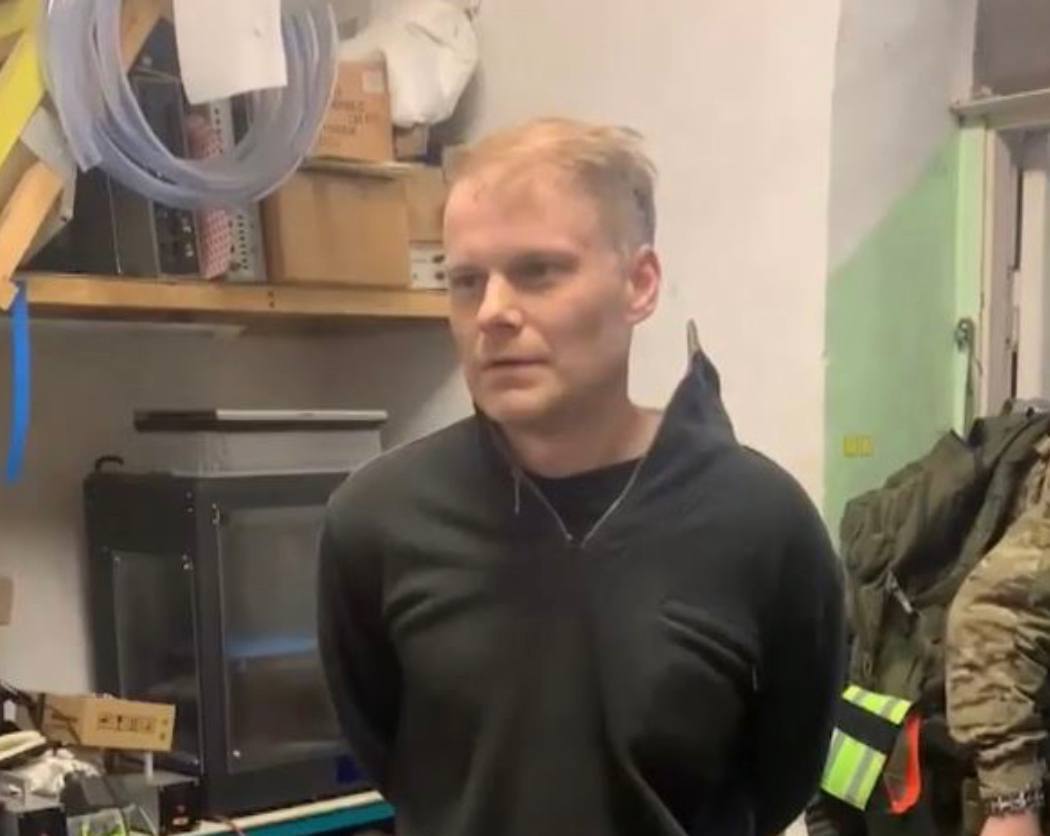 Российские военные задержали в Херсоне сотрудника университета, который собирал бомбы.