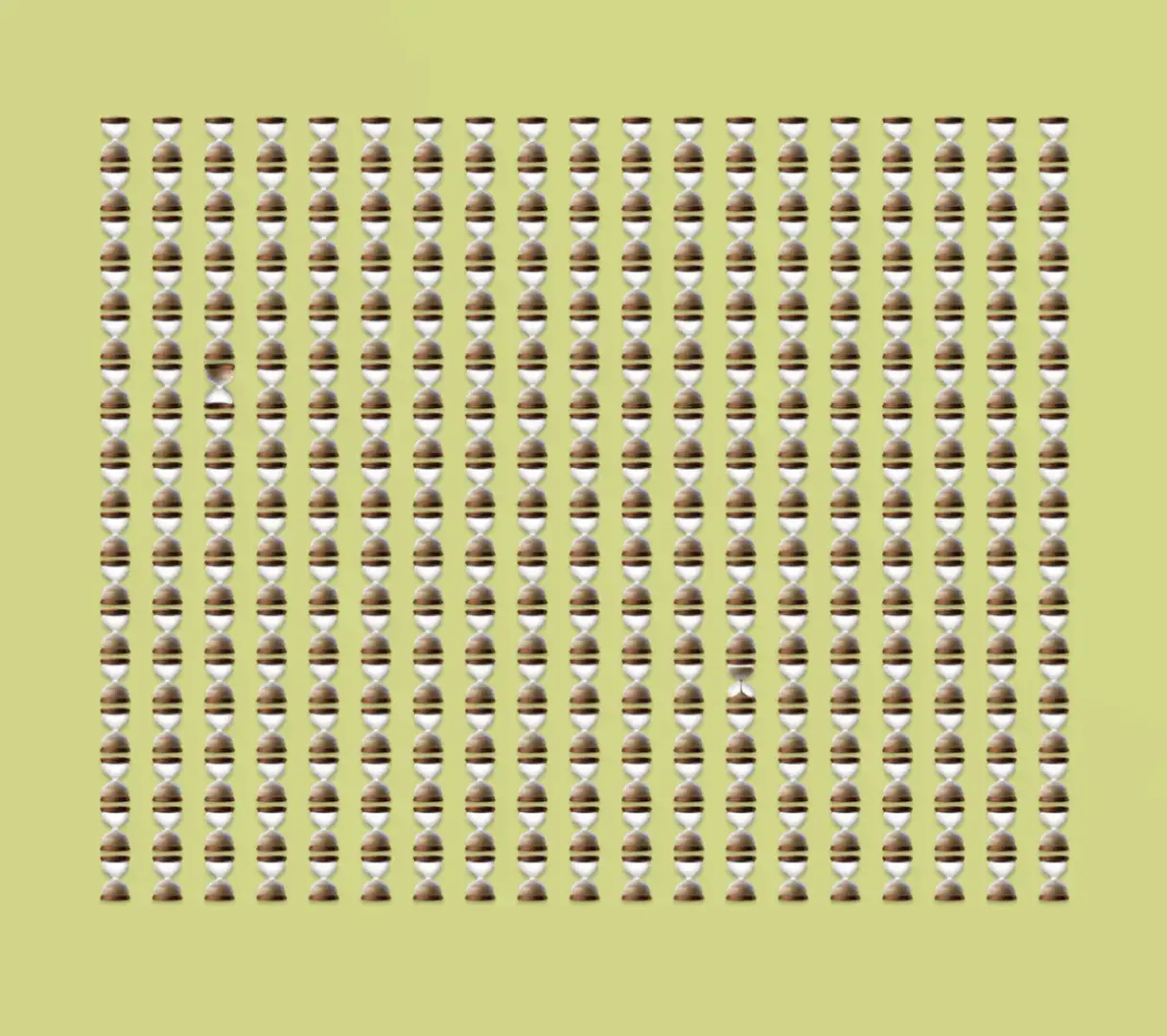 Задачка для самых внимательных: сможете найти все отличающиеся смайлы на этой картинке за 10 секунд?