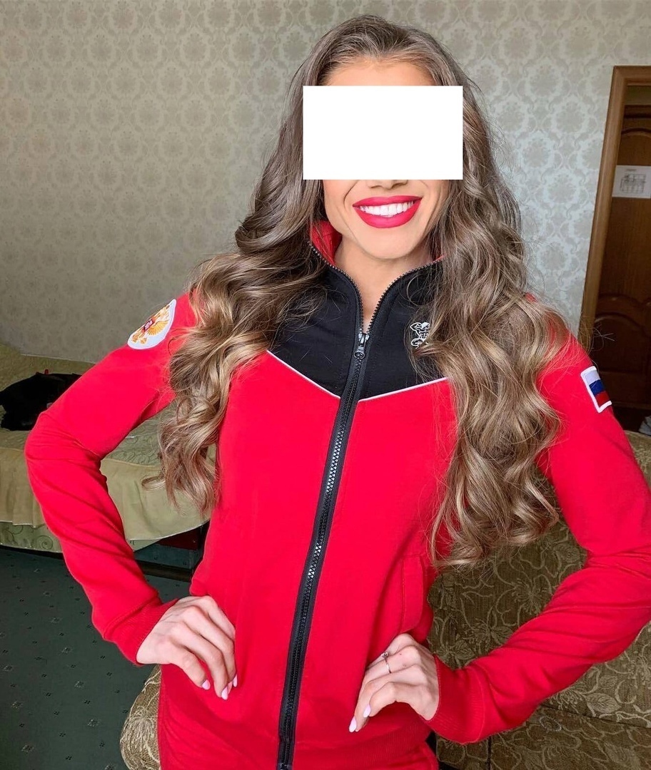 Парень потребовал…