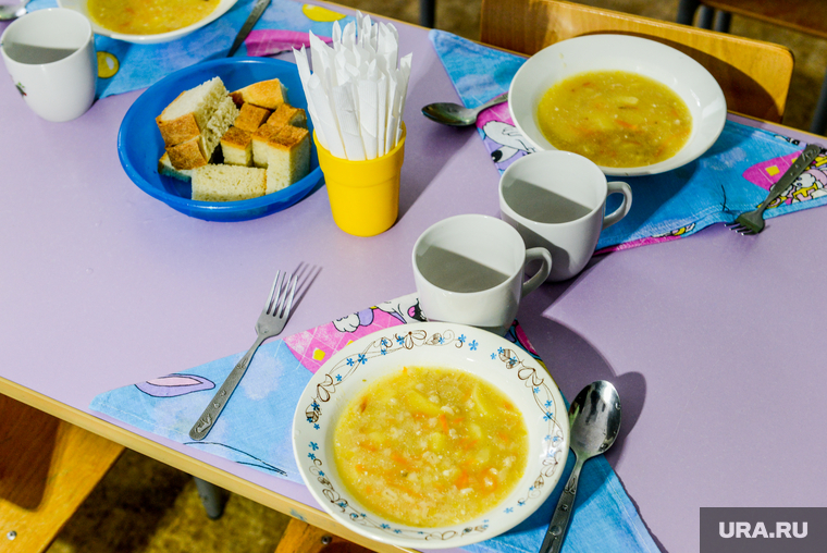 В детсаду родители возмутились наличием свинины в меню