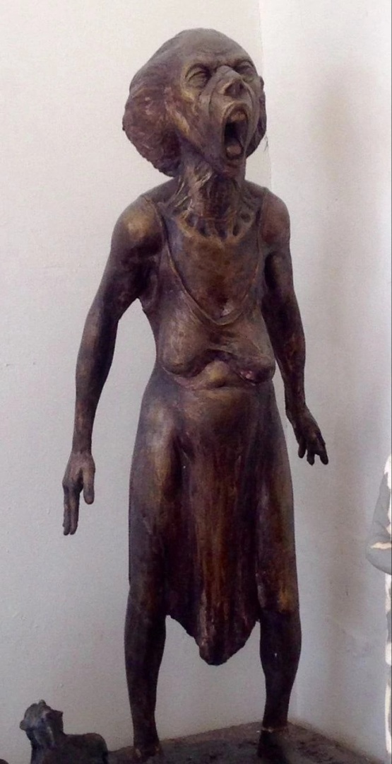 Сухая тощая старуха, Твои сыны идут все в ад, И ваш финал и результат - Война, фашисты и разруха... Все русофобы злость свербя, Они похожи на тебя...