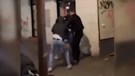 В Польше украинские беженцы зарезали мужчину на улице. Местная полиция не признает причастность жителей Незалежной, называя их «иностранцами»