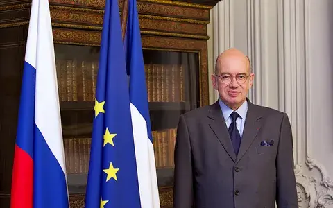 Россия высылает 58 французских и итальянских дипломатов