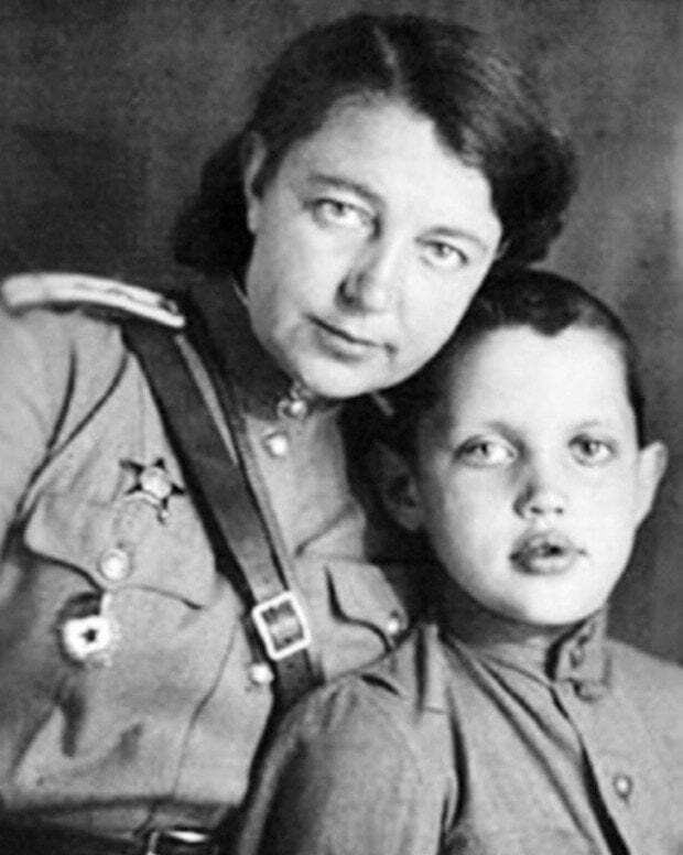 «Помогите мне, стихи…»(Роберт Рождественский)