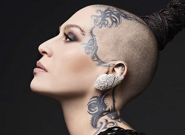 Первая ласточка прилетела и облом. Наргиз Закирову не пустили в Россию. И вот почему