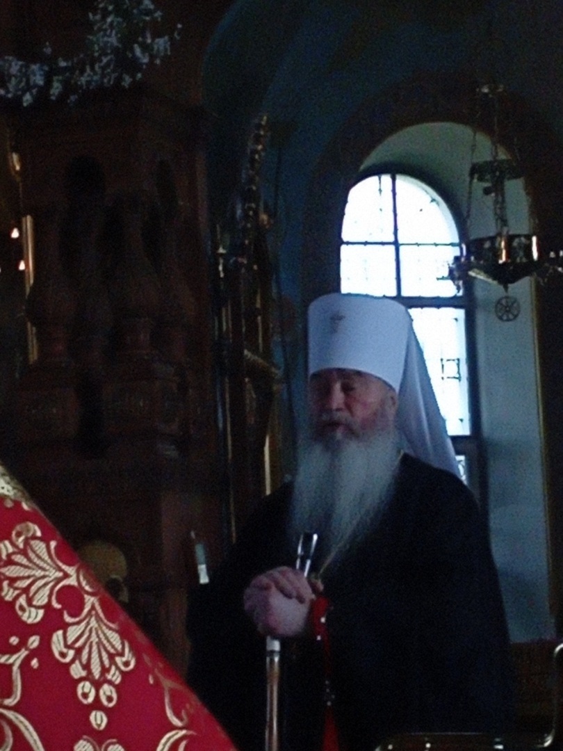 Вера без дела мертва есть!-Так написано за Храме, где сегодня вели службу Митрополит Тихон и Епископ Иннокентий Владимирской Метрополии. Было мощно!