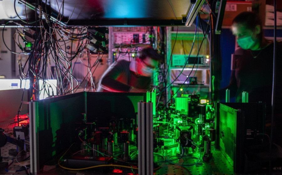 Учёные телепортировали квантовую информацию по элементарной сети.