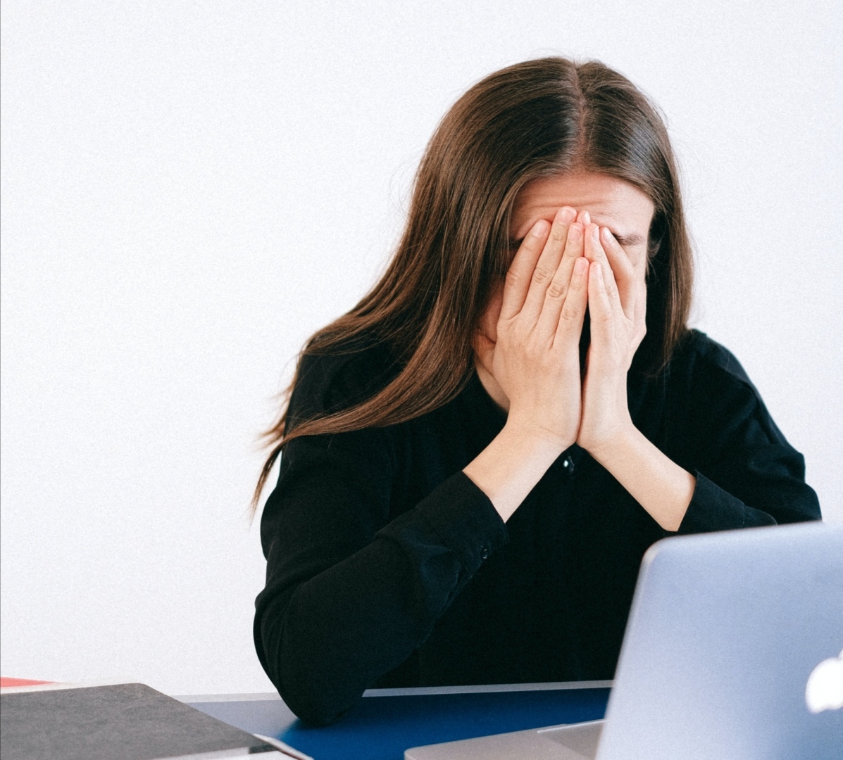 Наказать обидчика – просто: что делать, если вас оскорбили в Сети?