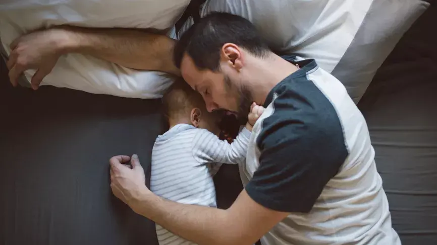 Ни один ребенок не должен учиться спать!