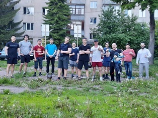 Ветеран Росгвардии провел мастер-класс по воркауту для подростков