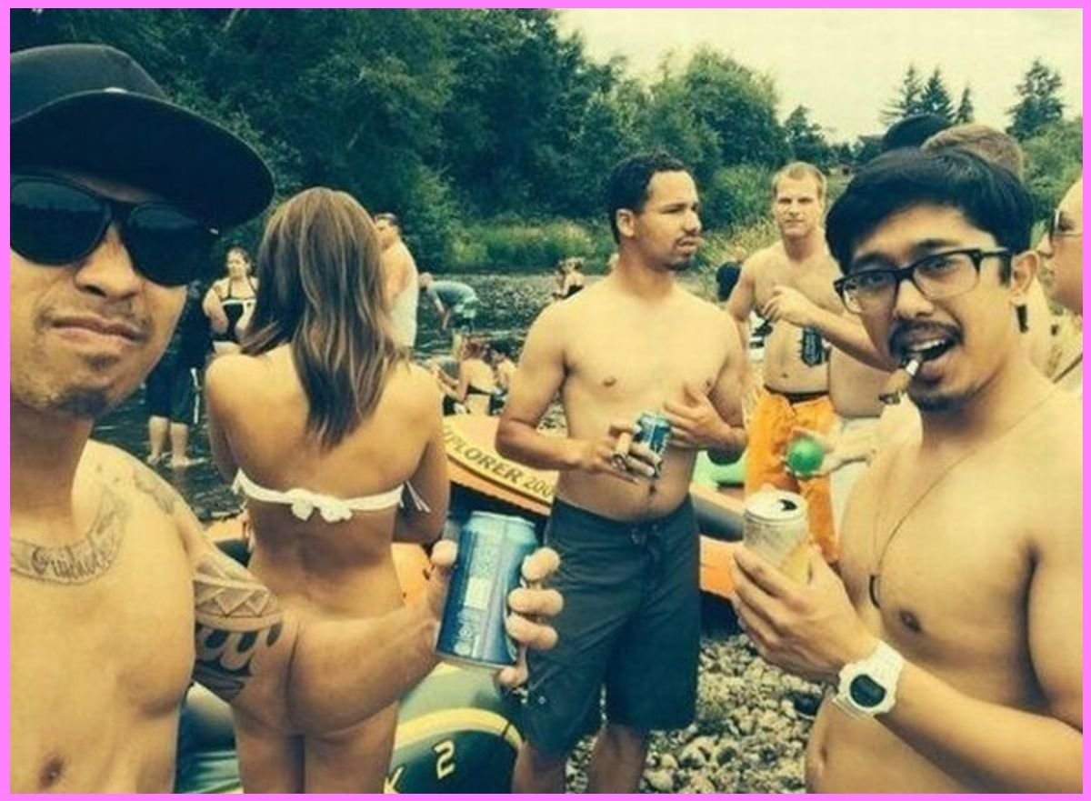 Пикантные фото: показалось